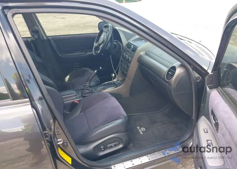 2001 Lexus Is 300 from USA, damaged, VIN JTHBD182310010532